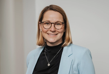 Porträt von Bianca Riepe.